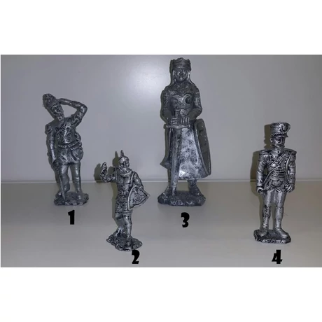 Katona figurák - S-Sport.ro