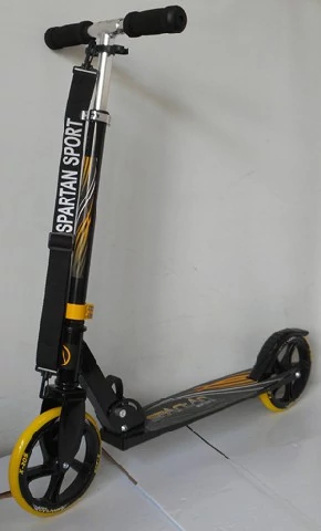 Scuter, negru-galben SPARTAN JUMBO X205