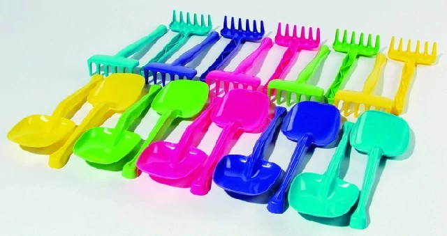 Gereblye plastic - 2004