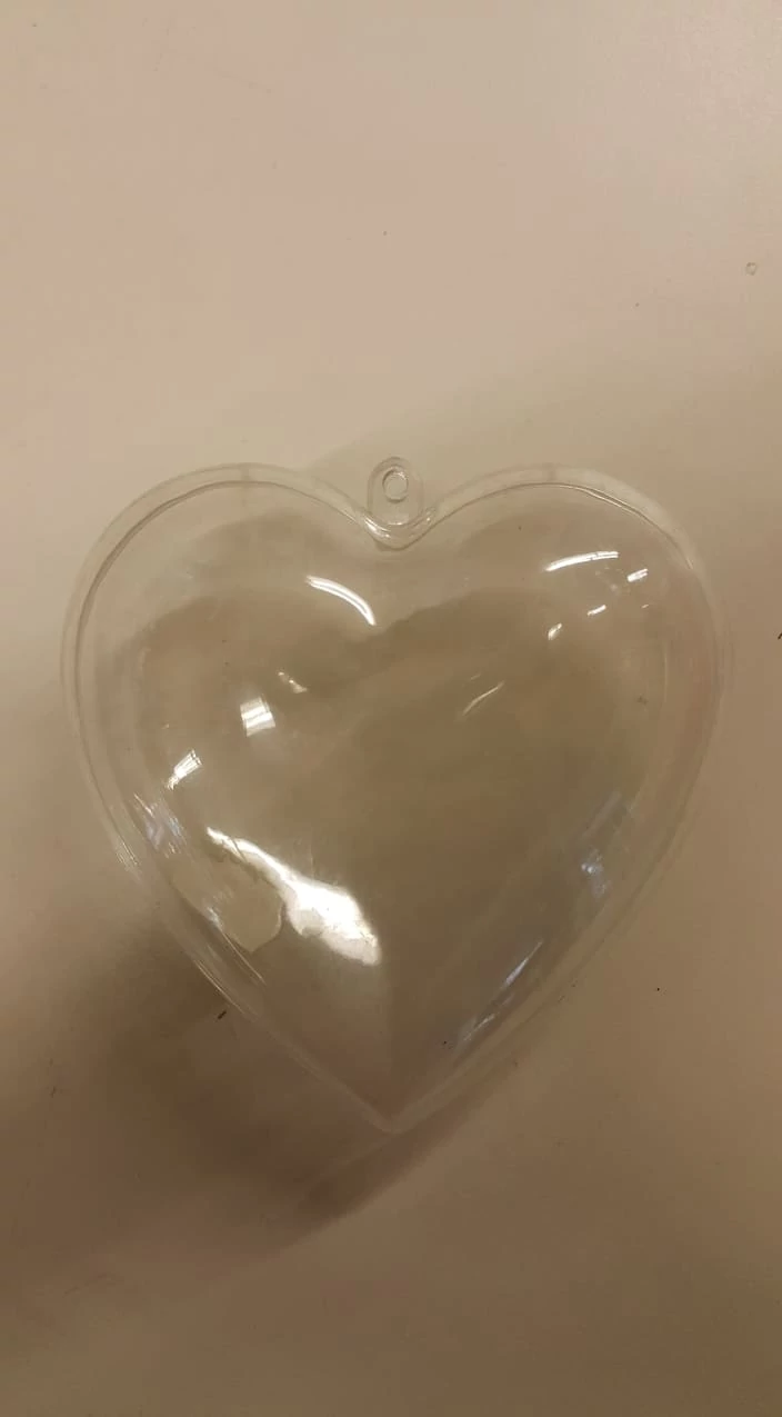 Inimă din plastic