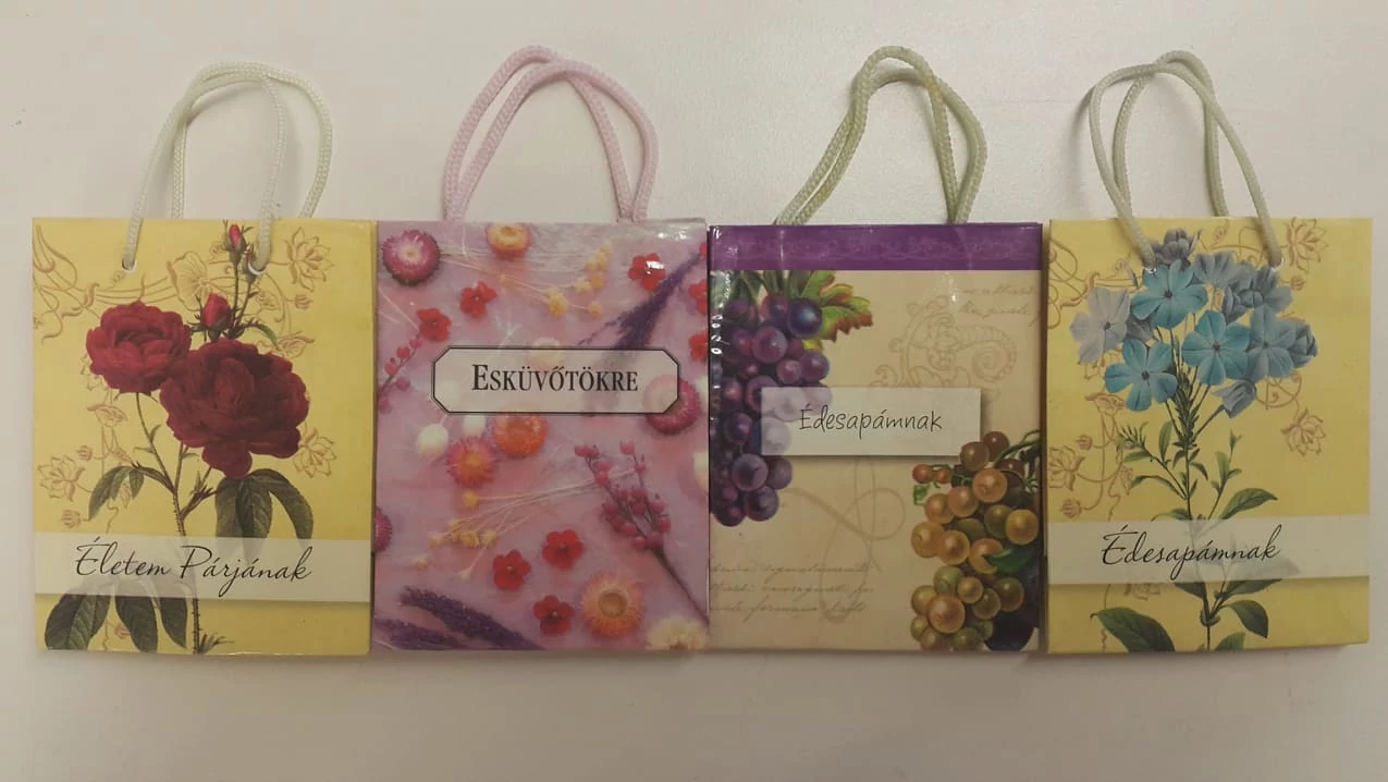 Sac de decor cu inscripție